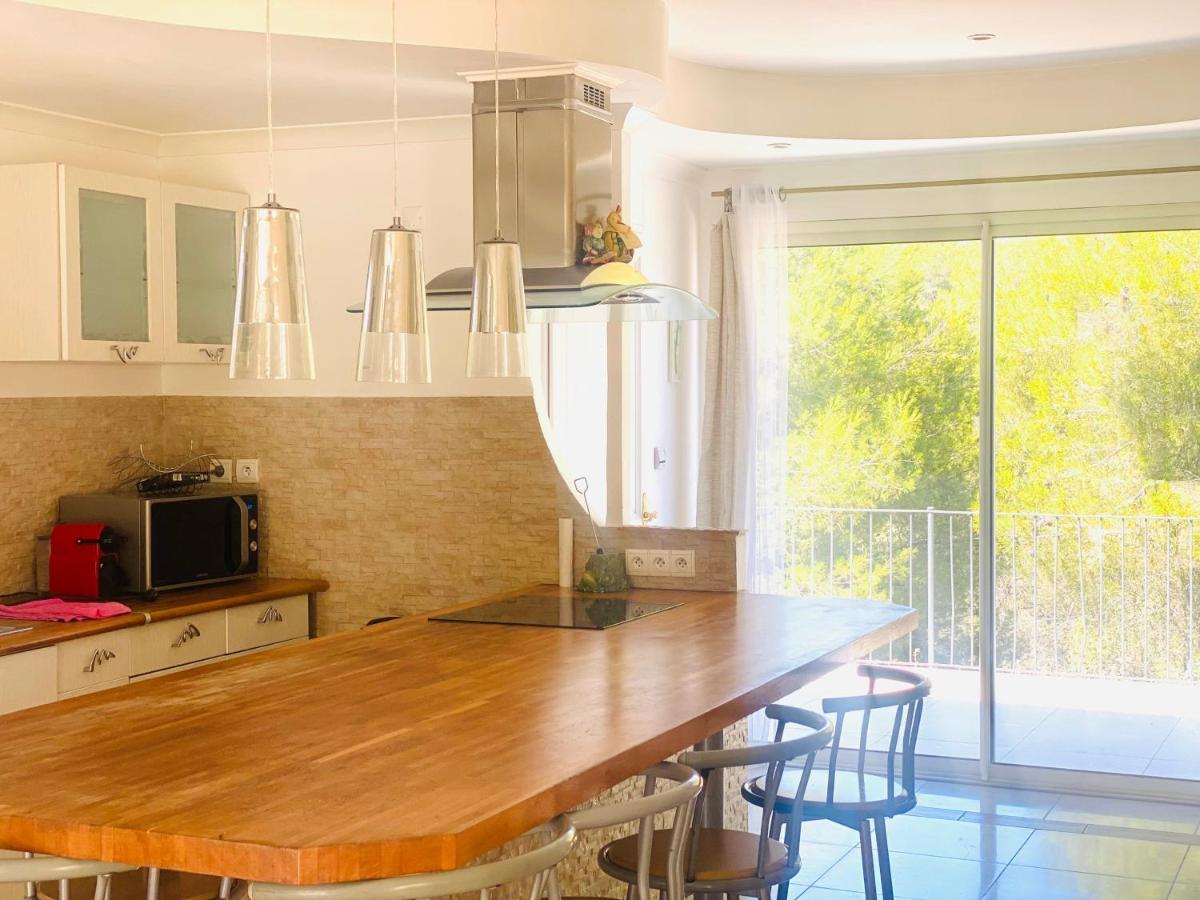 Villa Νιμ Εξωτερικό φωτογραφία