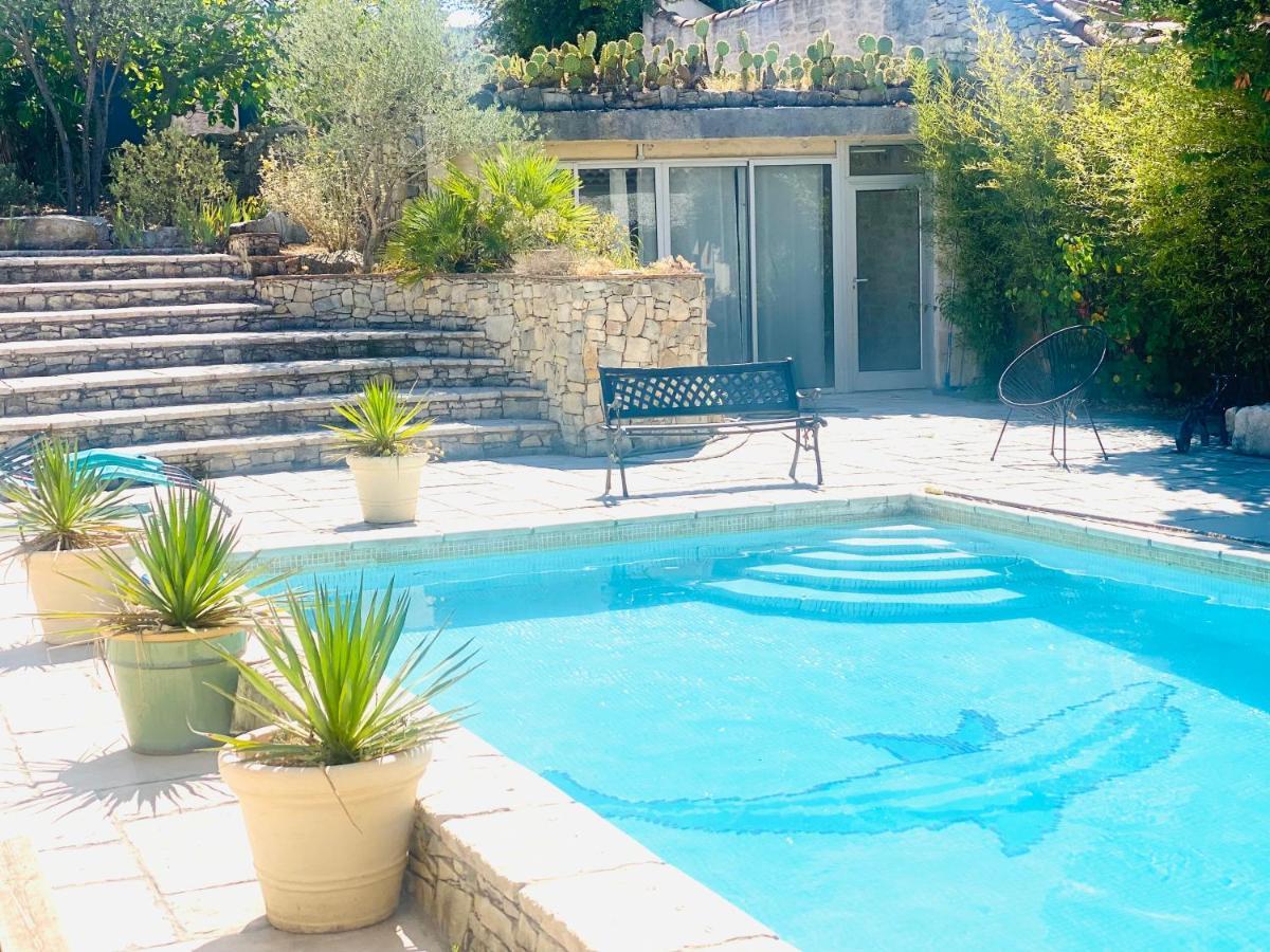 Villa Νιμ Εξωτερικό φωτογραφία